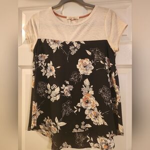 Color Block And Floral Flowey Womans Short Sleeve Top Size Small